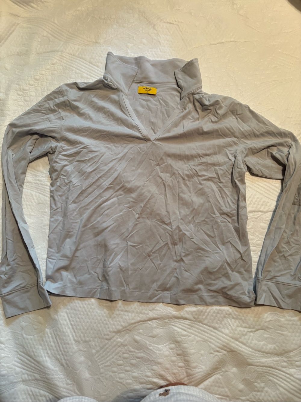 Allbirds Women’s Long Sleeve V-Neck Pullover Size Medium Gray Collared Top